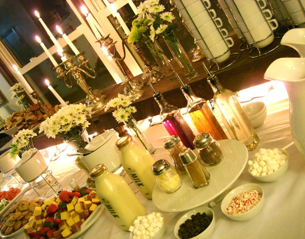 ideas-captivating-new-years-eve-party-banquet-with-brass-candelabra-and-white-lily-flowers-bouquet-wonderful-new-years-eve-party-decorations-ideas
