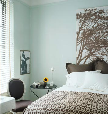 fake a headboard
